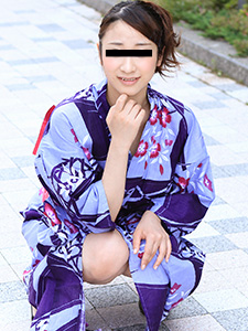 遛狗时遇见爱狗的穿浴衣美女！佐佐木怜